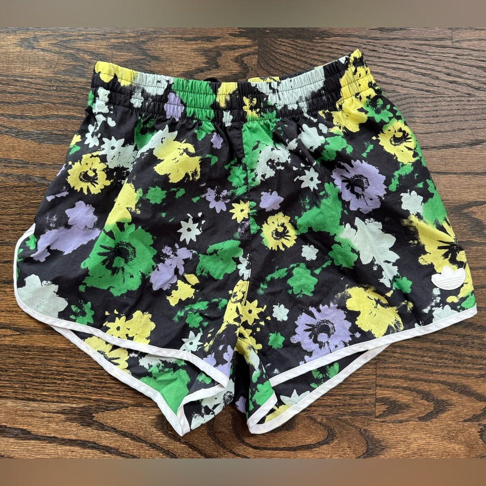 Women’s Adidas Shorts XS